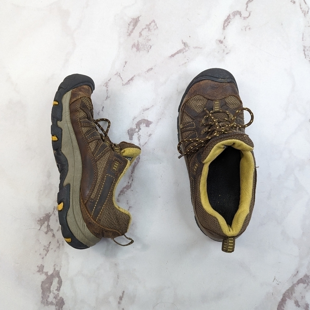 Keen Shoes Size 7 Womens Shasta Dark Chocolate Brown Hiking Low Top Sneaker